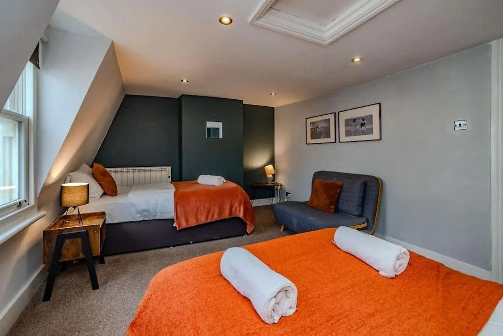 Super Central Three Bedroom Flat I Next To Brighton Beach I Sleep 9 Guests Apartamento