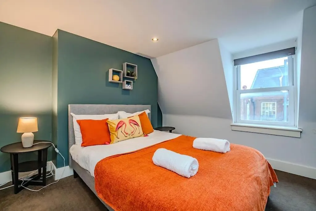 Super Central Three Bedroom Flat I Next To Brighton Beach I Sleep 9 Guests Apartamento